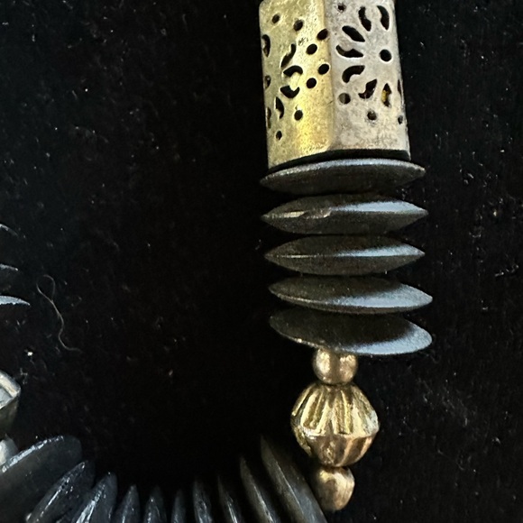 Vintage African Style Beaded Disc Necklace - Picture 2 of 3